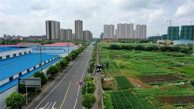 無人機(jī)自動巡檢已覆蓋江蘇重要輸電線路(圖2)