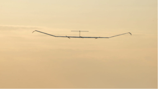 打破續(xù)航紀錄 空客太陽能無人機連飛42天(圖2)